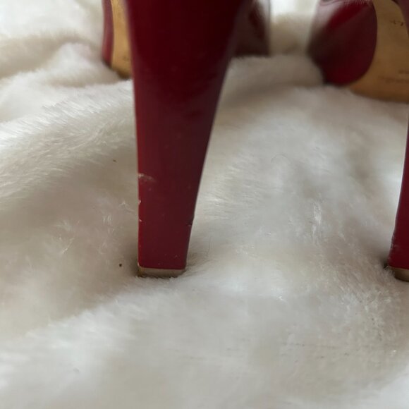 Kate Spade Red Patent Leather Pumps Womens 6.5 VTG Made in Italy Peep Toe - Picture 7 of 12